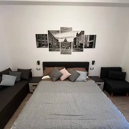 Love4Rome Guest House